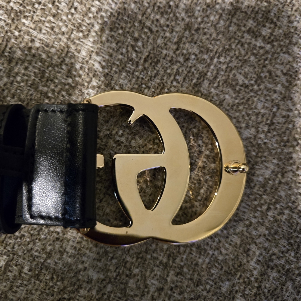 Gucci Black and Gold Belt - Picture 2 of 13
